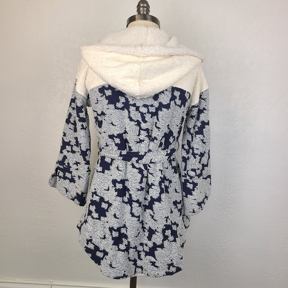 Lilka by Anthropologie Navy Sherpa Lined Hooded Robe - Picture 5 of 16